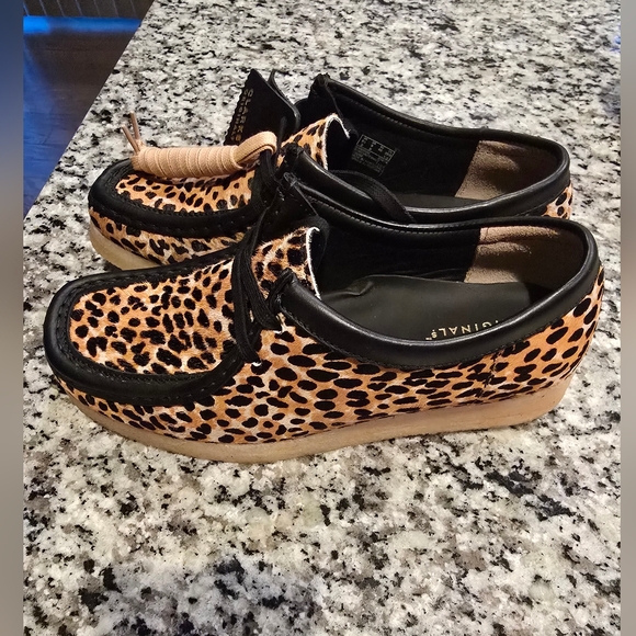 RARE Clarks Pony Fur Leopard Print Wallabees SZ9 - Picture 13 of 16
